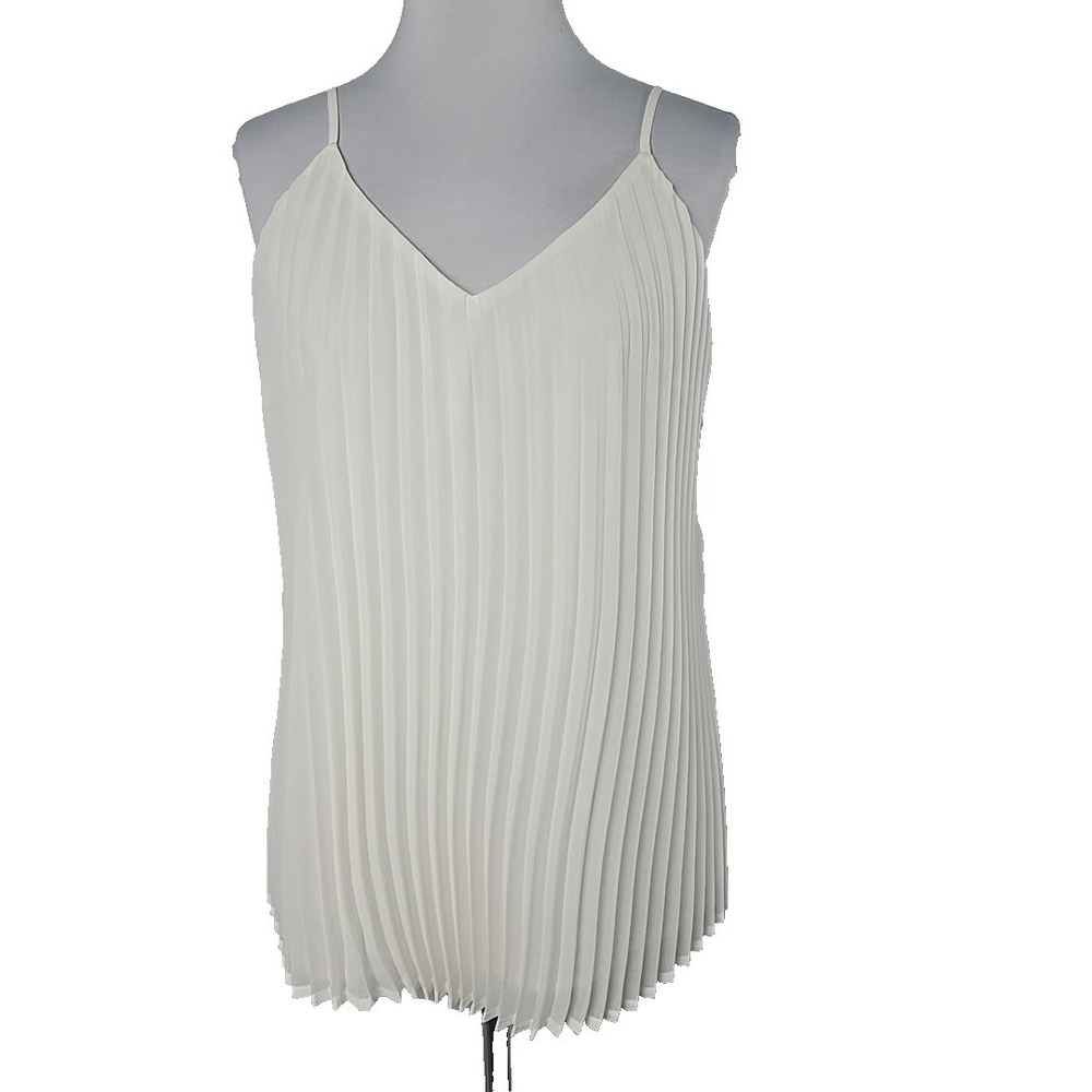 A New Day Crinkle Pleated Spaghetti Strap Tank Top Cream Size Medium New